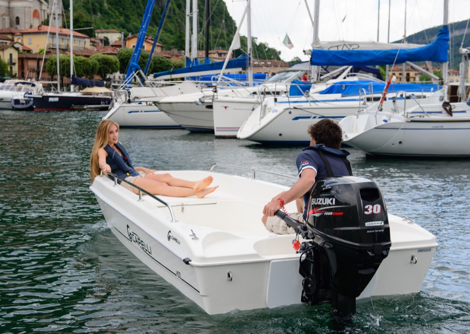 DF25A/30A are the lightest outboards in the 25PS / 30PS class